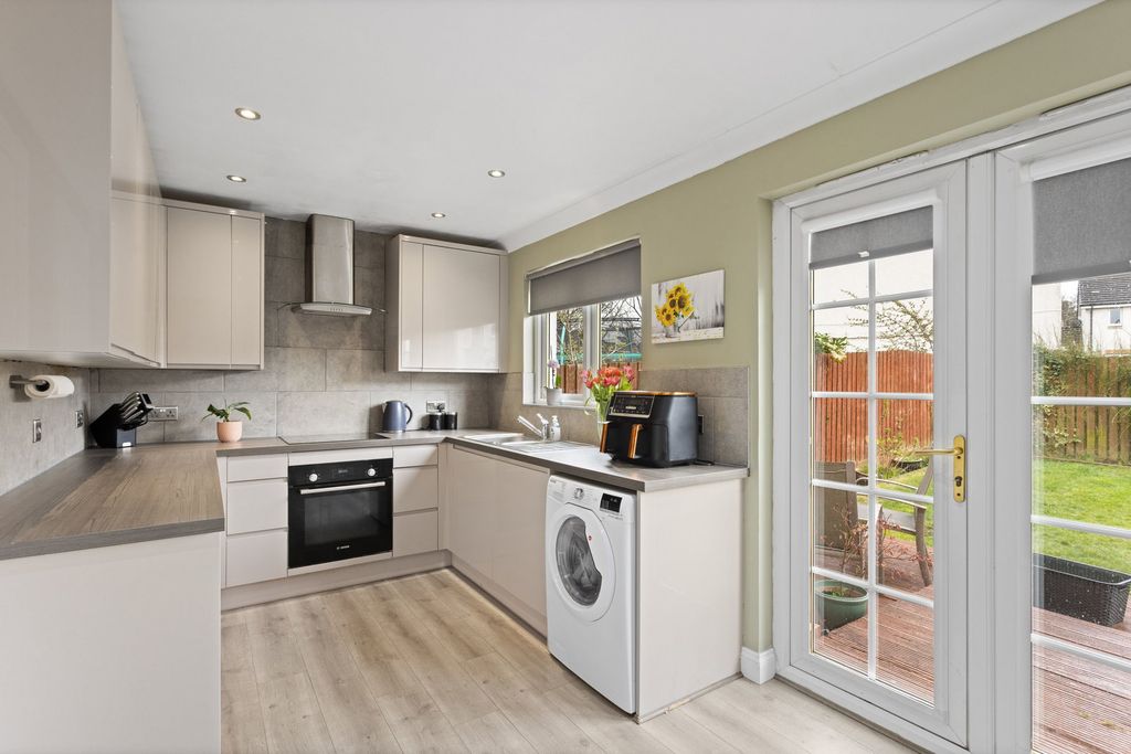 Additional image 3 of 3 bed semi-detached house for saleHarrysmuir Gardens, Pumpherston EH53