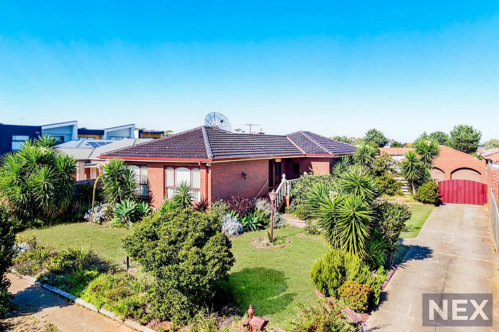 Additional image 2 of 5 Crestmont Drive, Melton South VIC 3338