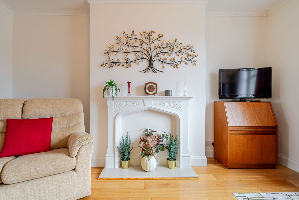 Additional image 9 of 2 bed flat for sale93 Redford Road, Edinburgh EH13