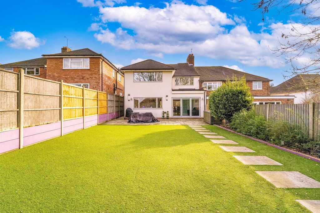 Additional image 20 of 4 bed semi-detached house for saleOakwood Avenue, Borehamwood WD6