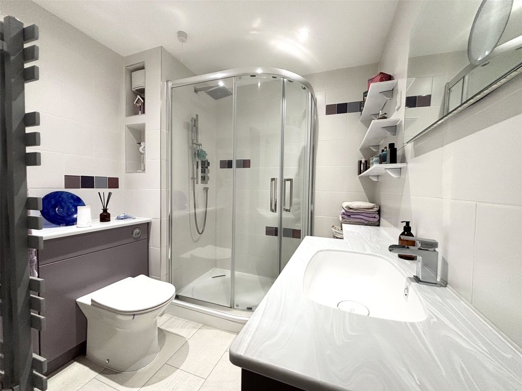Additional image 5 of 1 bed flat for saleVicarage Road, Bude, Cornwall EX23
