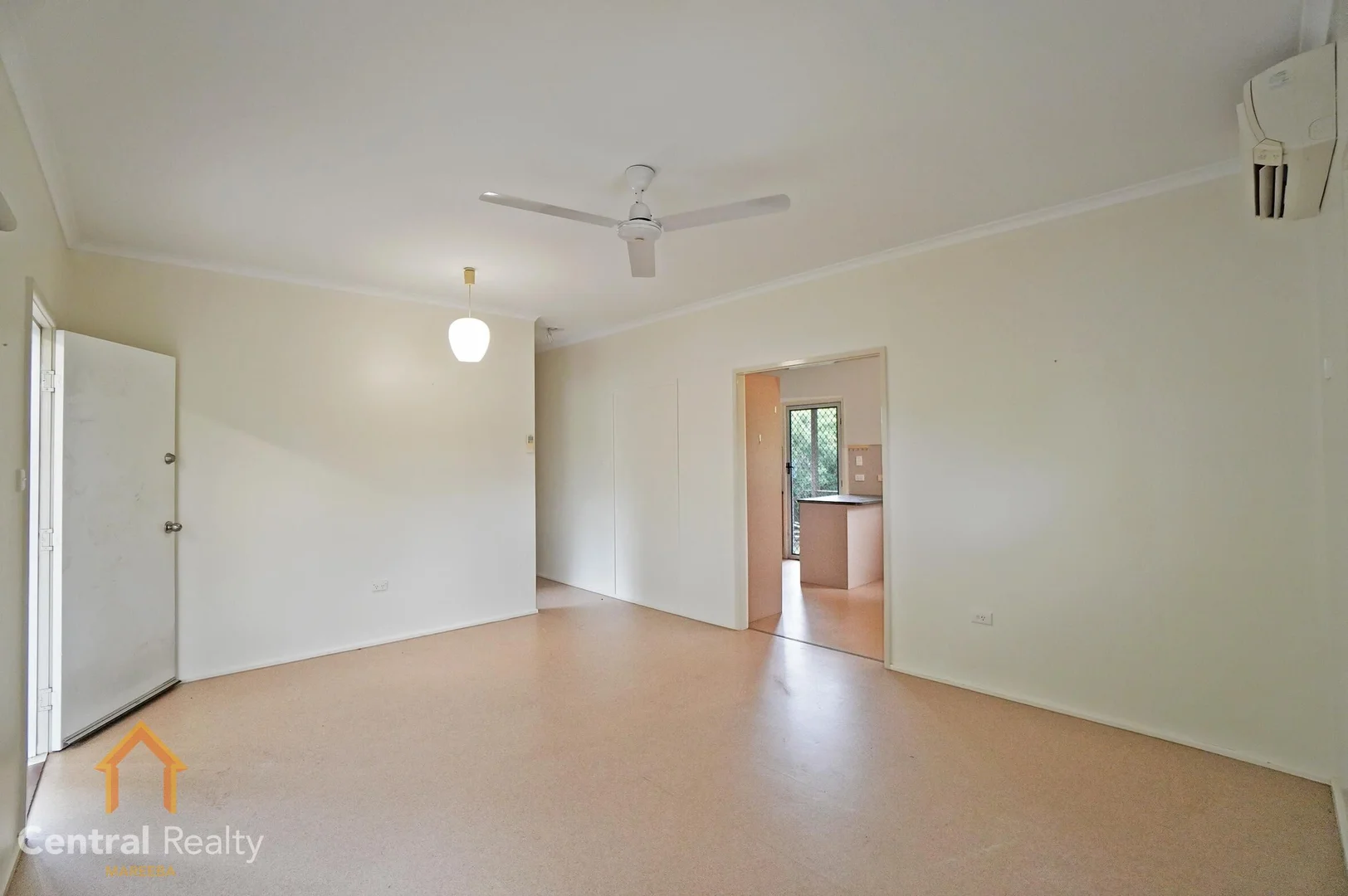 26 Ward Street, Mareeba QLD 4880 photo 4