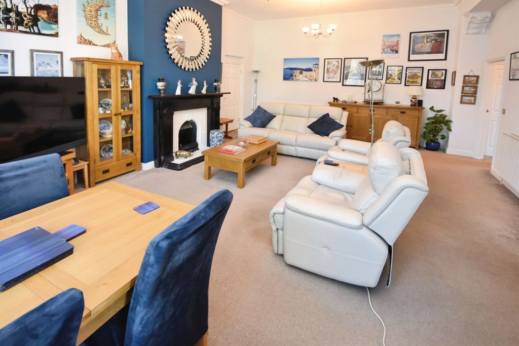 Additional image 3 of 2 bed flat for saleMonken Hadley, Braintree CM7