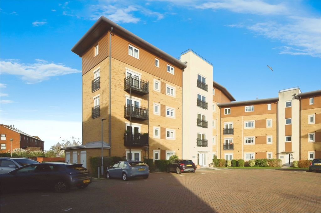Additional image 11 of 2 bed flat for saleManley Gardens, Bridgwater, Somerset TA6
