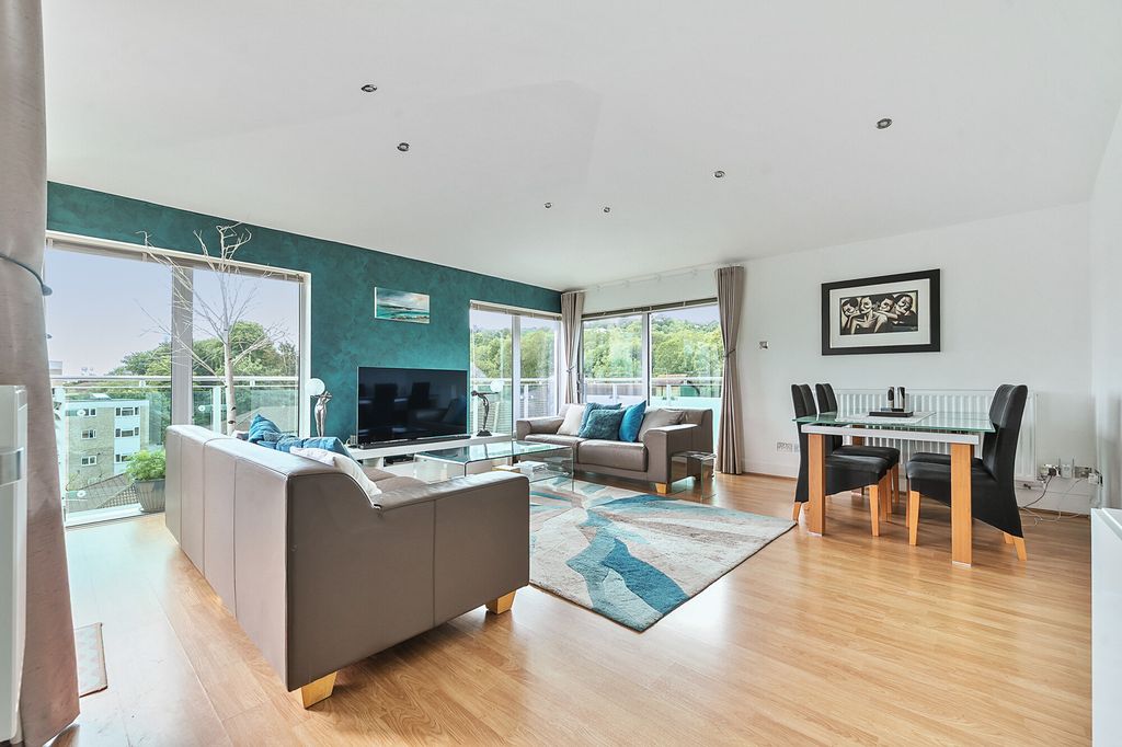 Additional image 6 of 3 bed flat for saleLondon Road, Brighton BN1