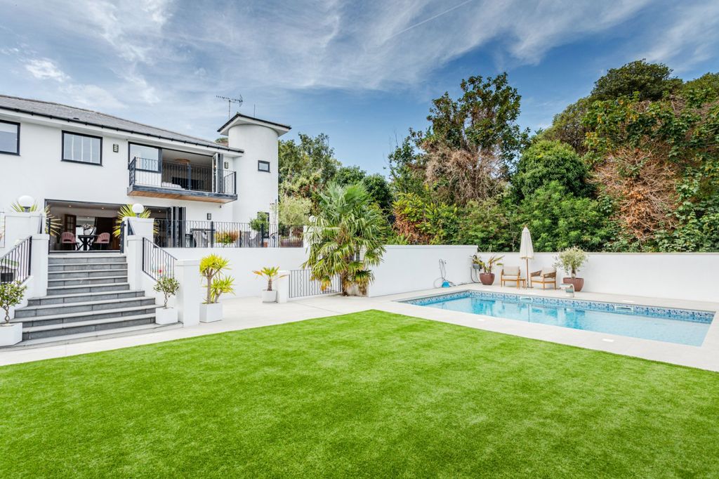 Additional image 24 of 4 bed detached house for saleNorth Foreland Avenue, Broadstairs, Kent CT10