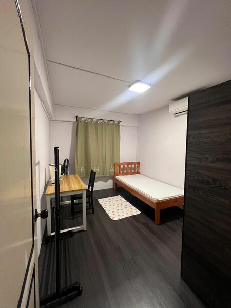 304 Clementi Avenue 4 photo 2