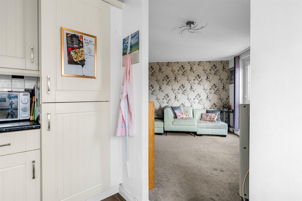 Additional image 8 of 2 bed flat for saleStants View, Hertford SG13