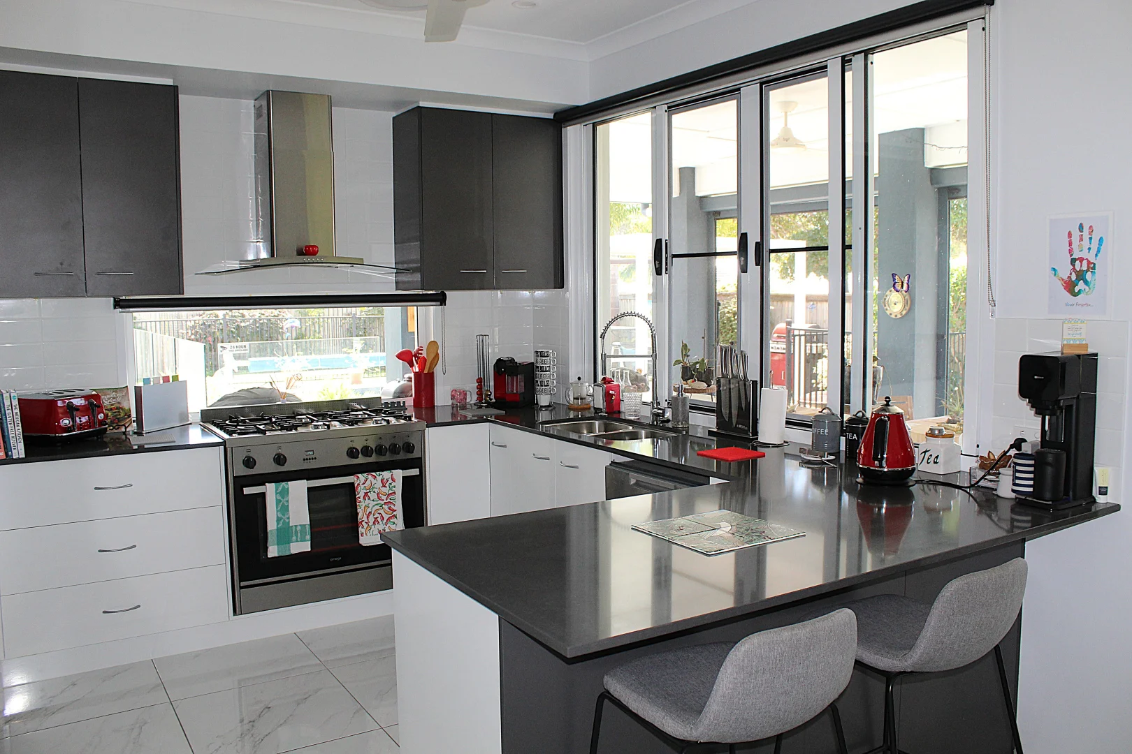 37 Dianella Circuit, Cooloola Cove QLD 4580 photo 2
