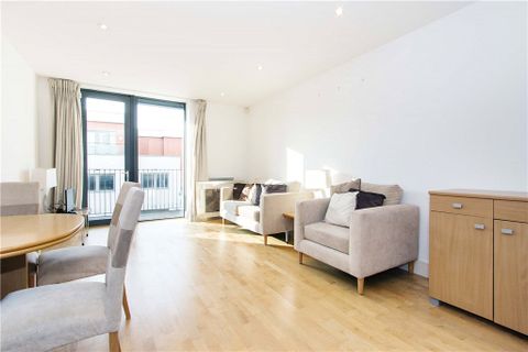 Antonine Heights, City Walk, London SE1