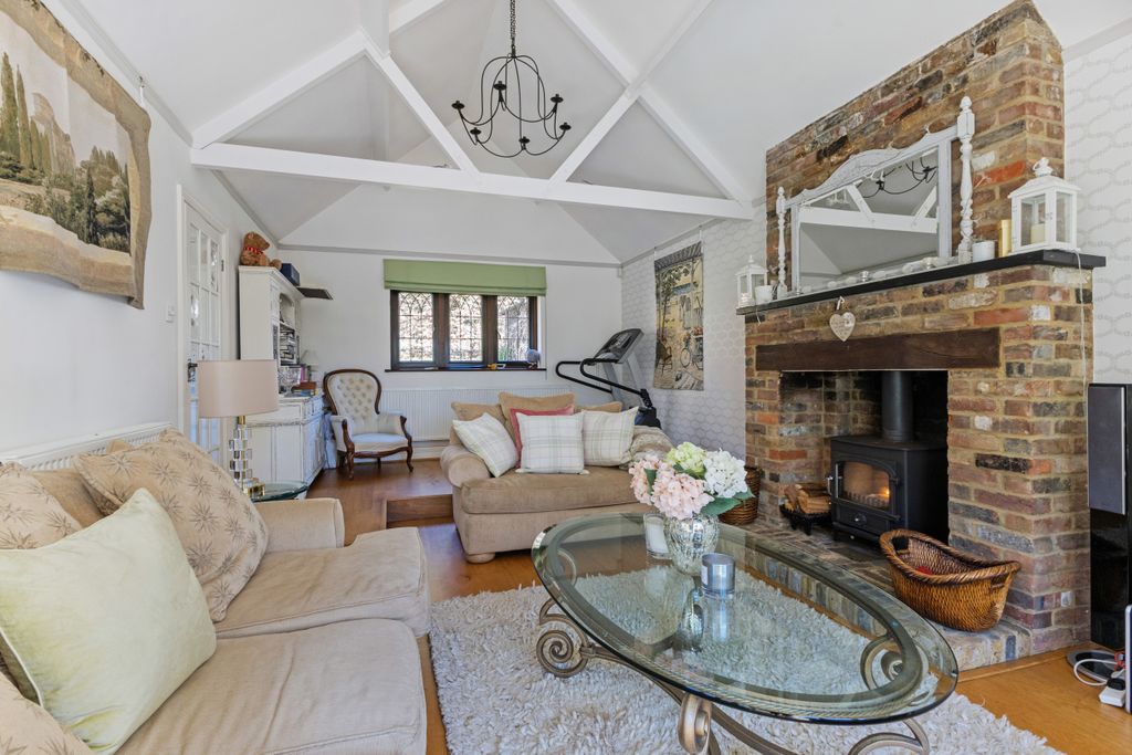 Additional image 10 of 5 bed detached house for saleBlind Lane, Bourne End SL8