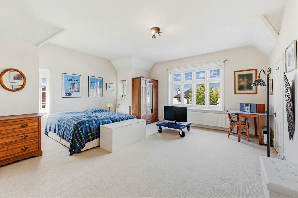 Additional image 5 of 5 bed detached house for saleScotts Avenue, Shortlands BR2