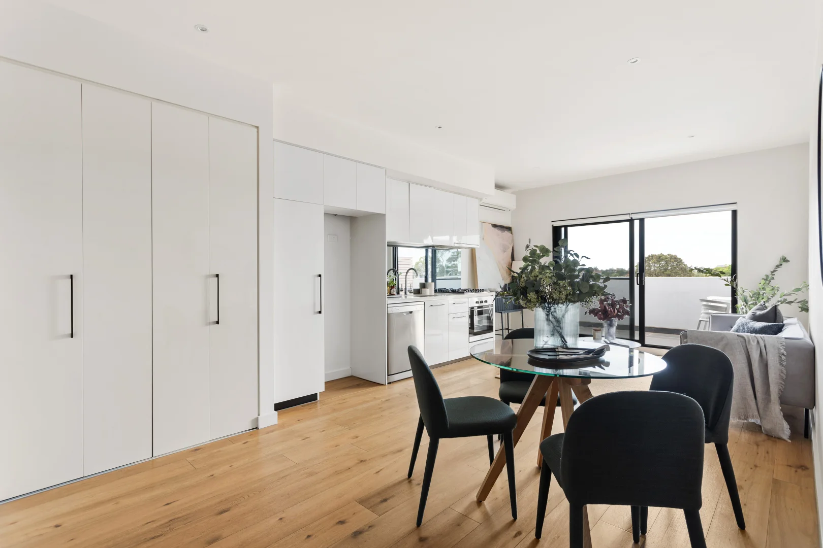 Additional image 4 of 301/144 McKinnon Road, McKinnon VIC 3204