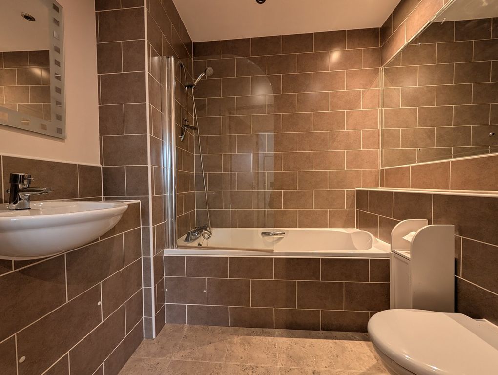 Additional image 13 of 2 bed flat for saleNab Lane, Shipley BD18