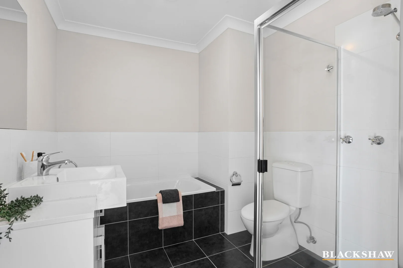 Additional image 12 of 19 Maris King Street, Casey ACT 2913