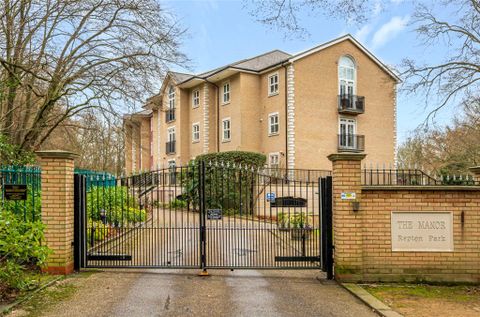 Regents Drive, Woodford Green IG8