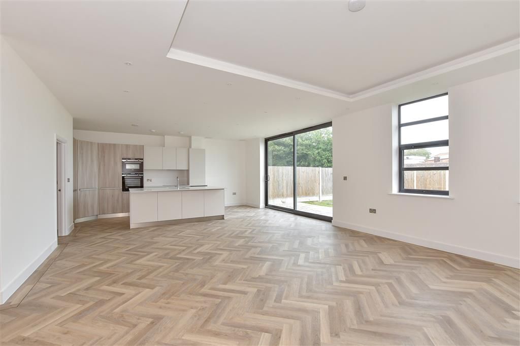 Additional image 5 of 2 bed flat for saleConvent Road, Broadstairs, Kent CT10