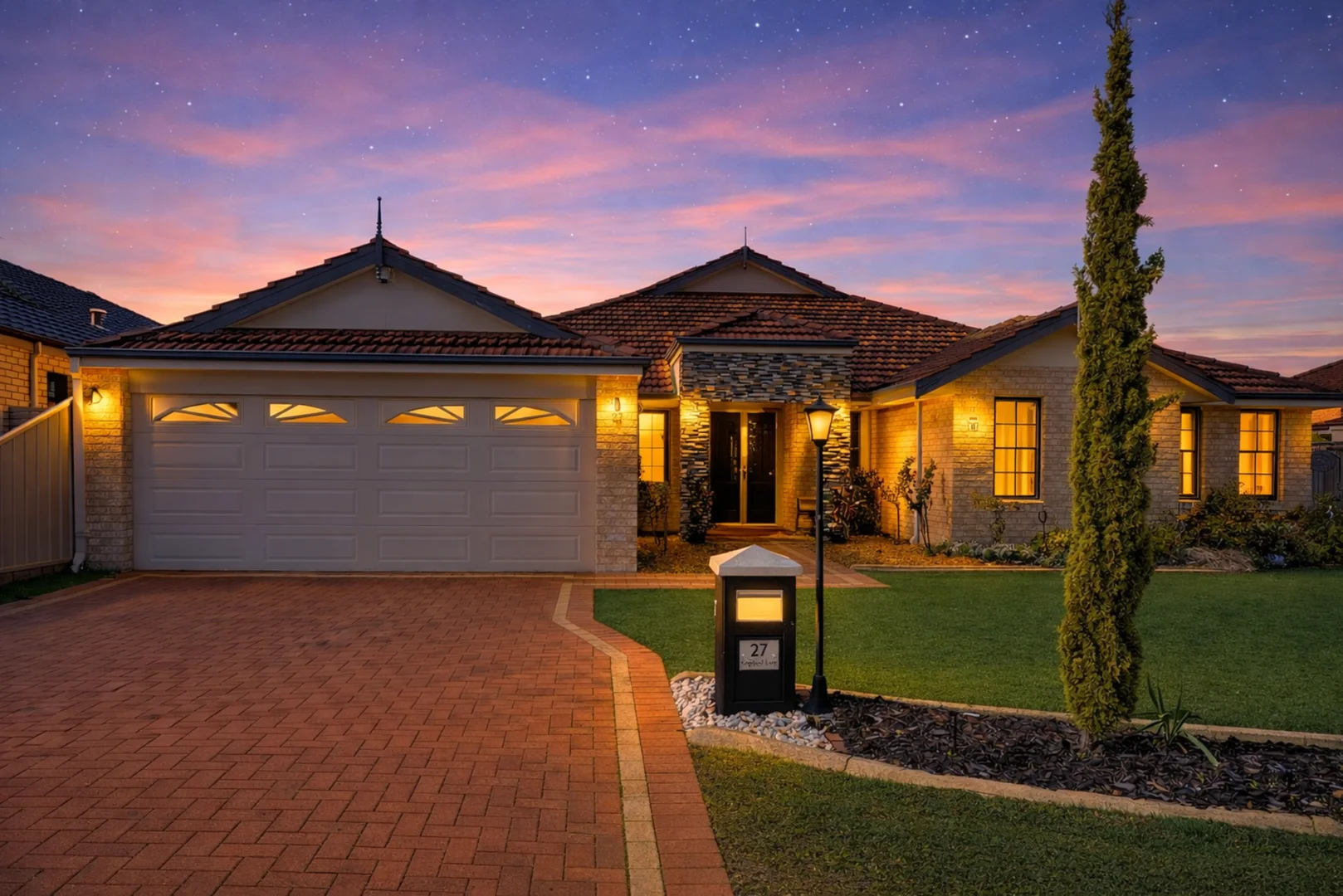 27 Kingsland Loop, Canning Vale WA 6155 photo 5