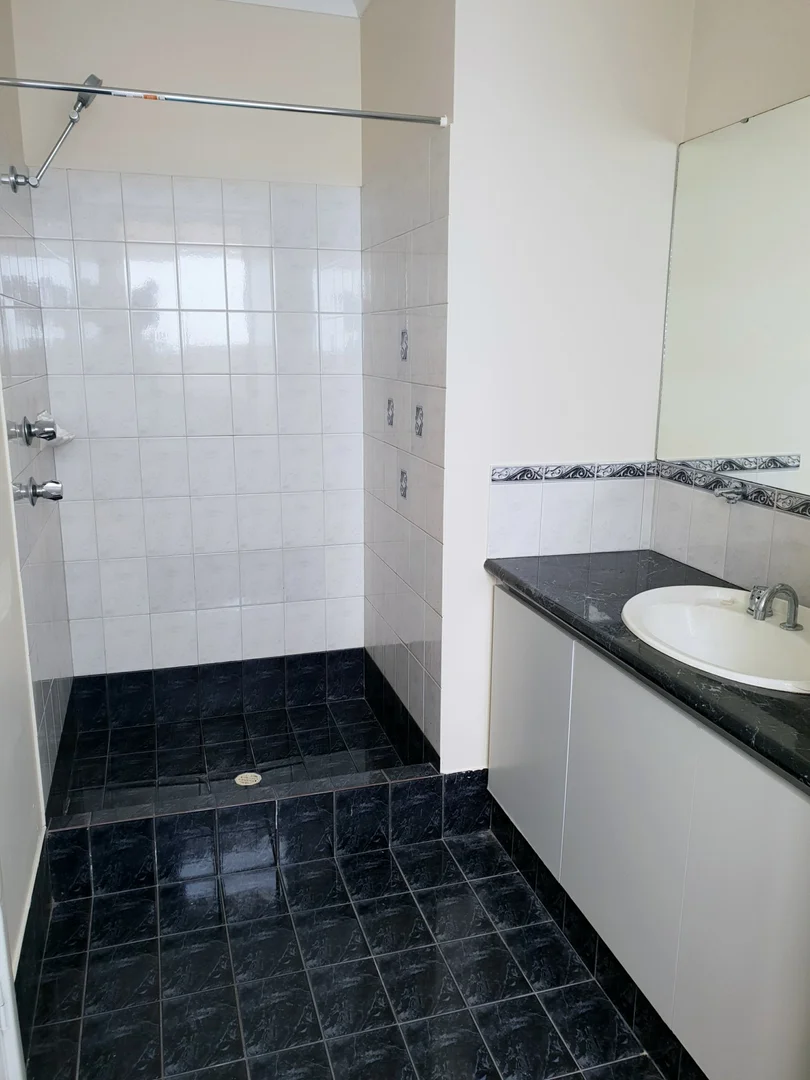 Additional image 11 of 42 Pepperell Crescent, Leda WA 6170