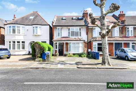 Etchingham Park Road, Finchley N3