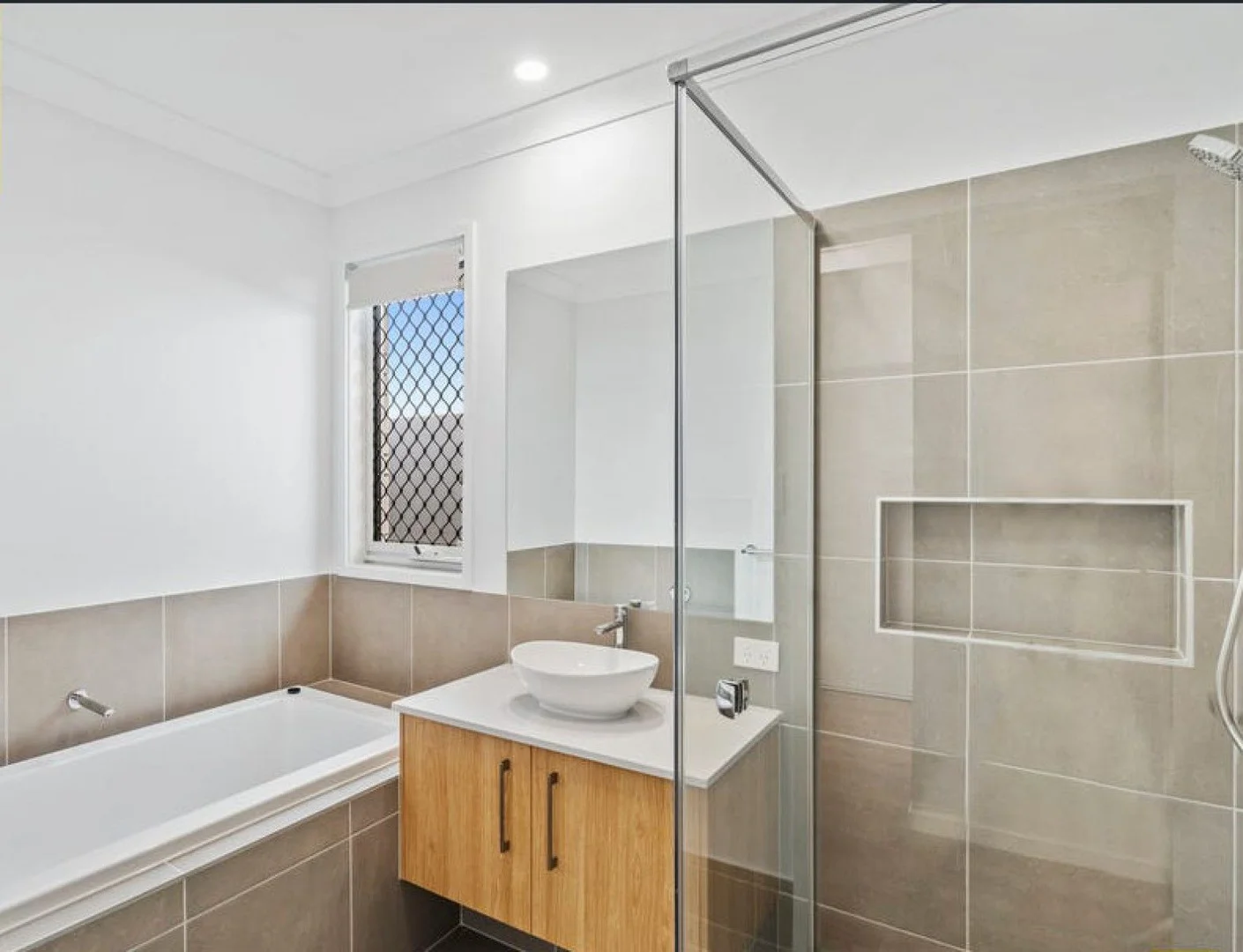Additional image 2 of 11 Viewpoint Street, Pallara QLD 4110