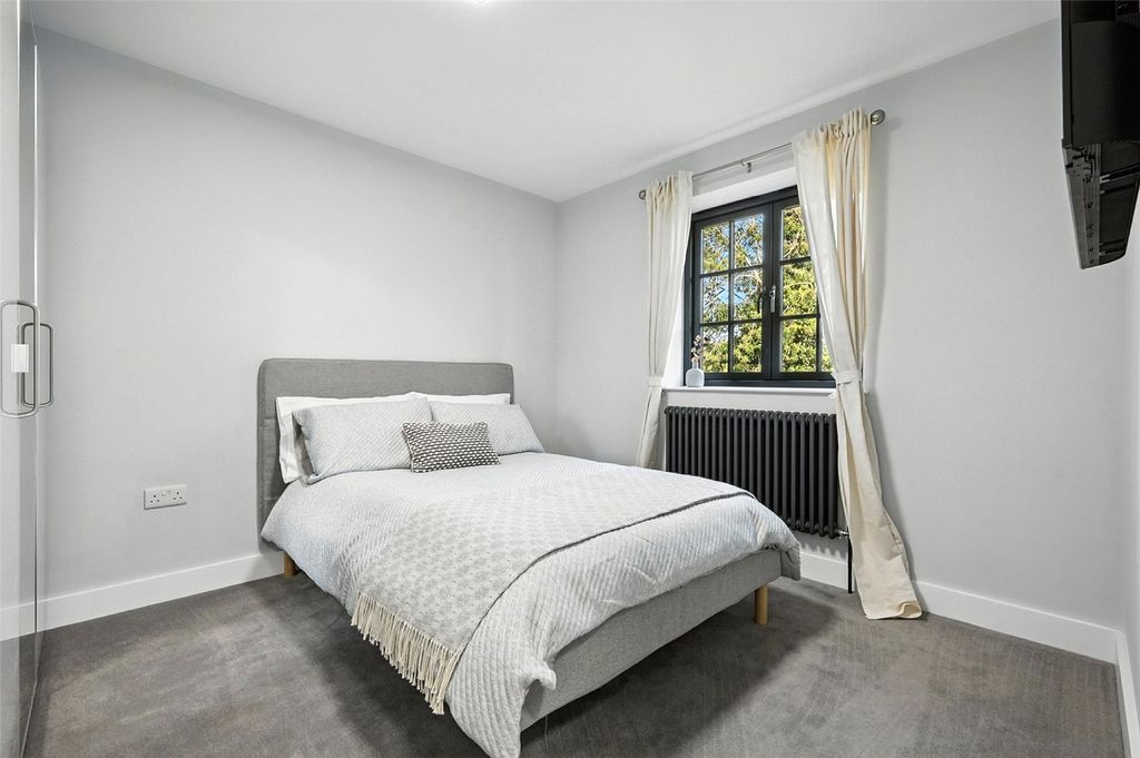 Additional image 5 of 1 bed flat for saleCox's Yard, 16-18 Rayne Road, Braintree, Essex CM7