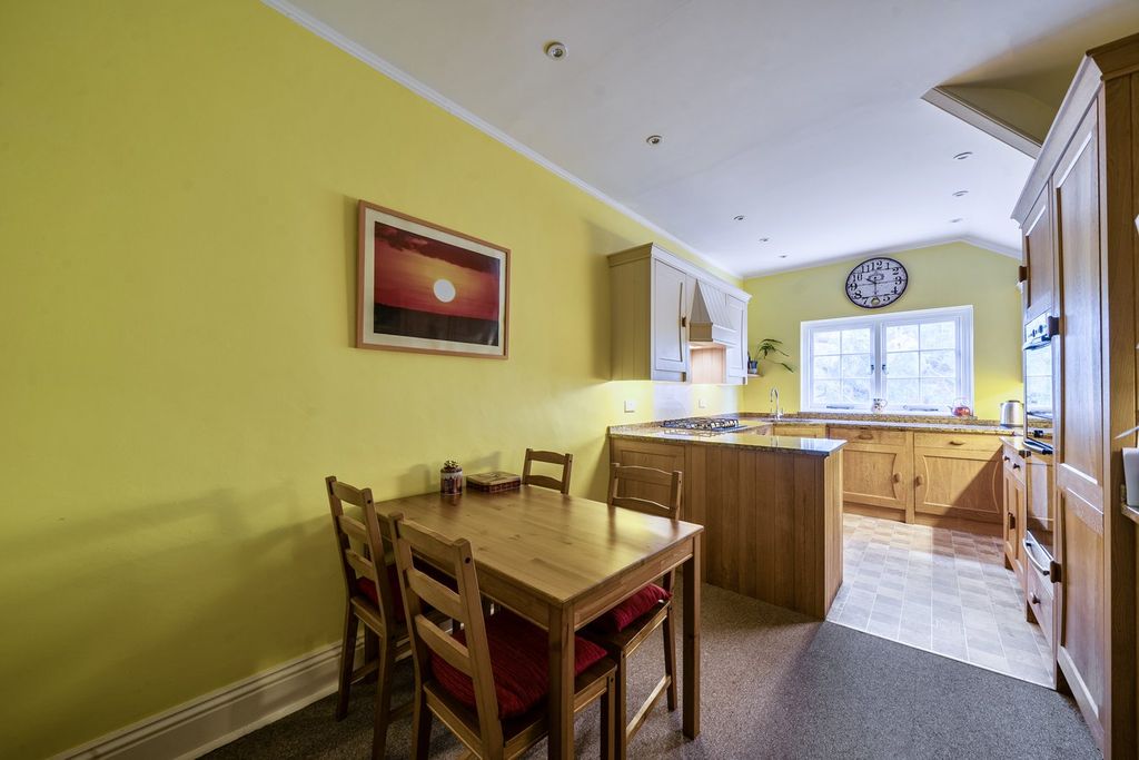Additional image 5 of 2 bed flat for saleManchester Road, Sway, Lymington SO41