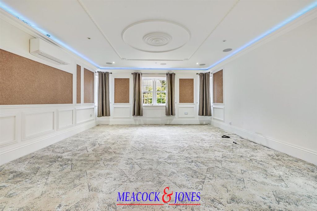 Additional image 18 of 6 bed detached house for saleHeronway, Hutton Mount, Brentwood CM13