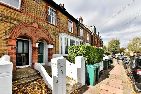 Inwood Crescent, Brighton, East Sussex BN1
