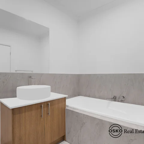 Additional image 11 of 40 Petunia Avenue, Tarneit VIC 3029