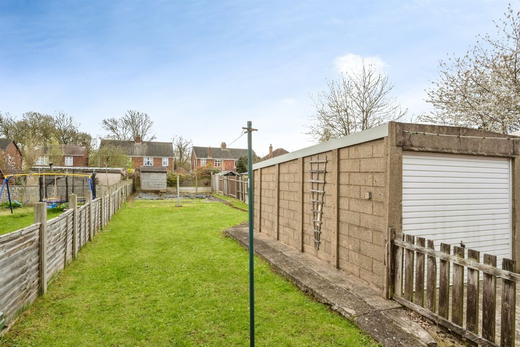 Additional image 12 of 3 bed semi-detached house for saleReginald Road, Scunthorpe DN15