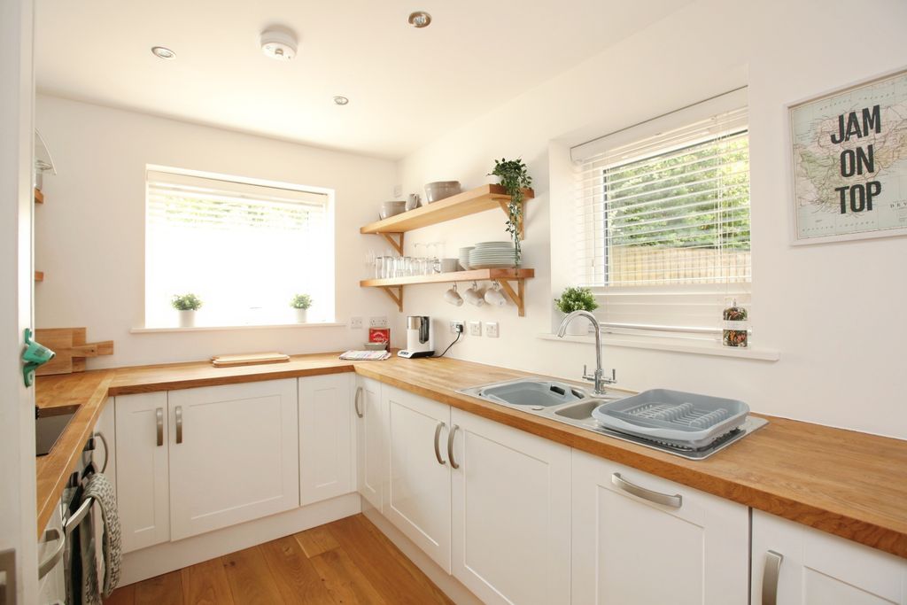 Additional image 8 of 2 bed flat for saleFishcombe Road, Brixham TQ5