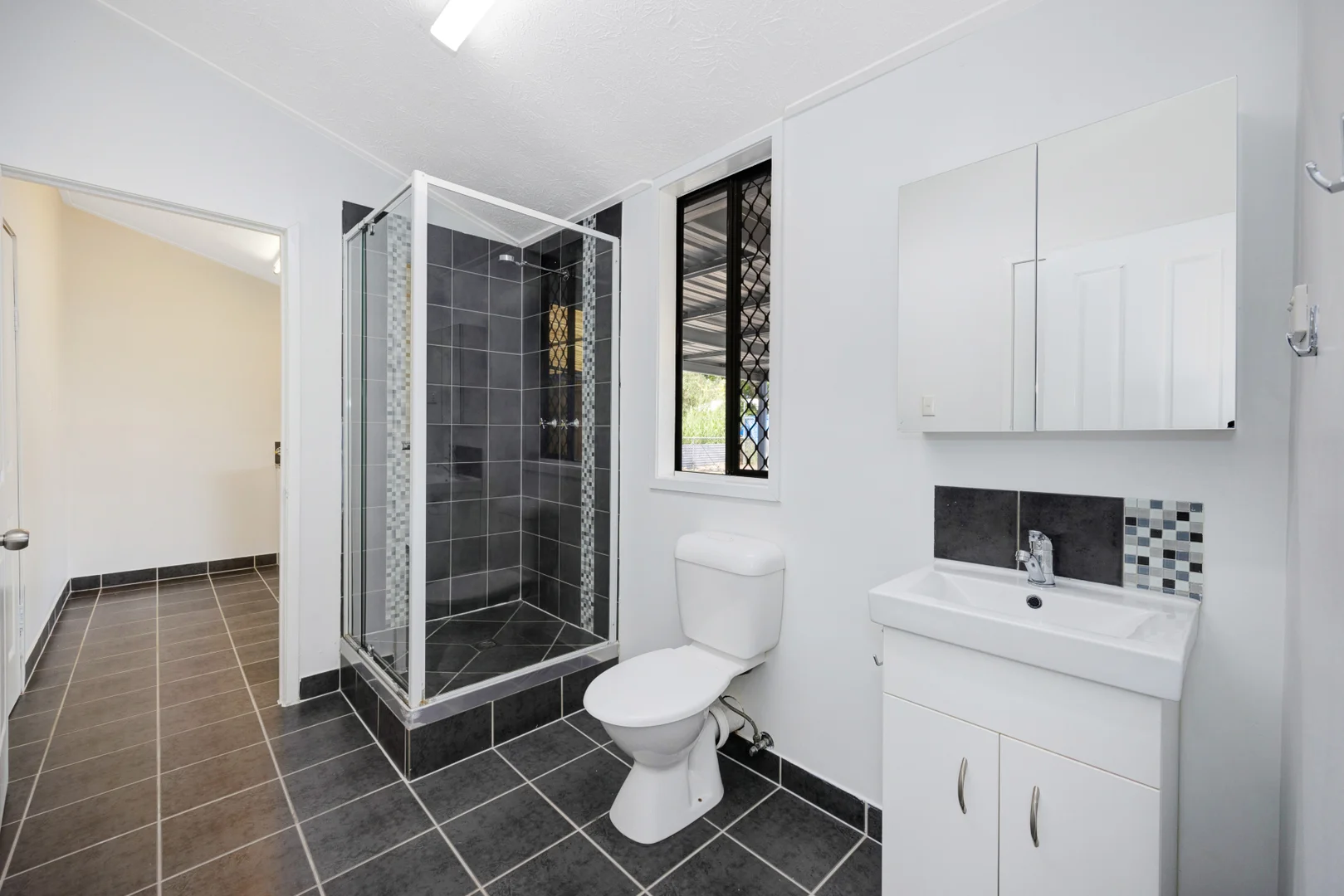 Additional image 17 of 17 Hicks Street, Kirwan QLD 4817