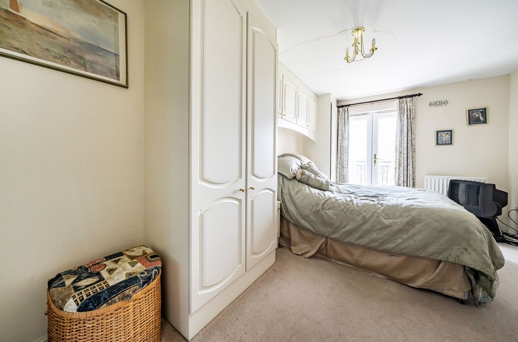 Additional image 10 of 2 bed flat for saleThompson Road, Bognor Regis PO22