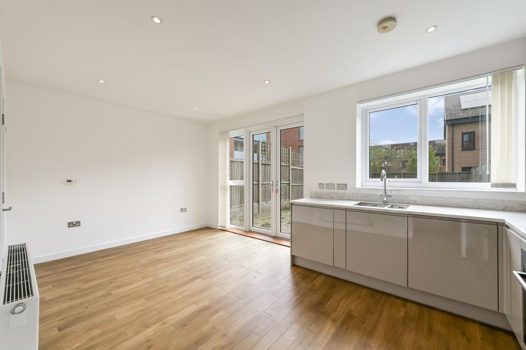 Additional image 5 of 4 bed end terrace house for saleReynard Way, Brentford TW8