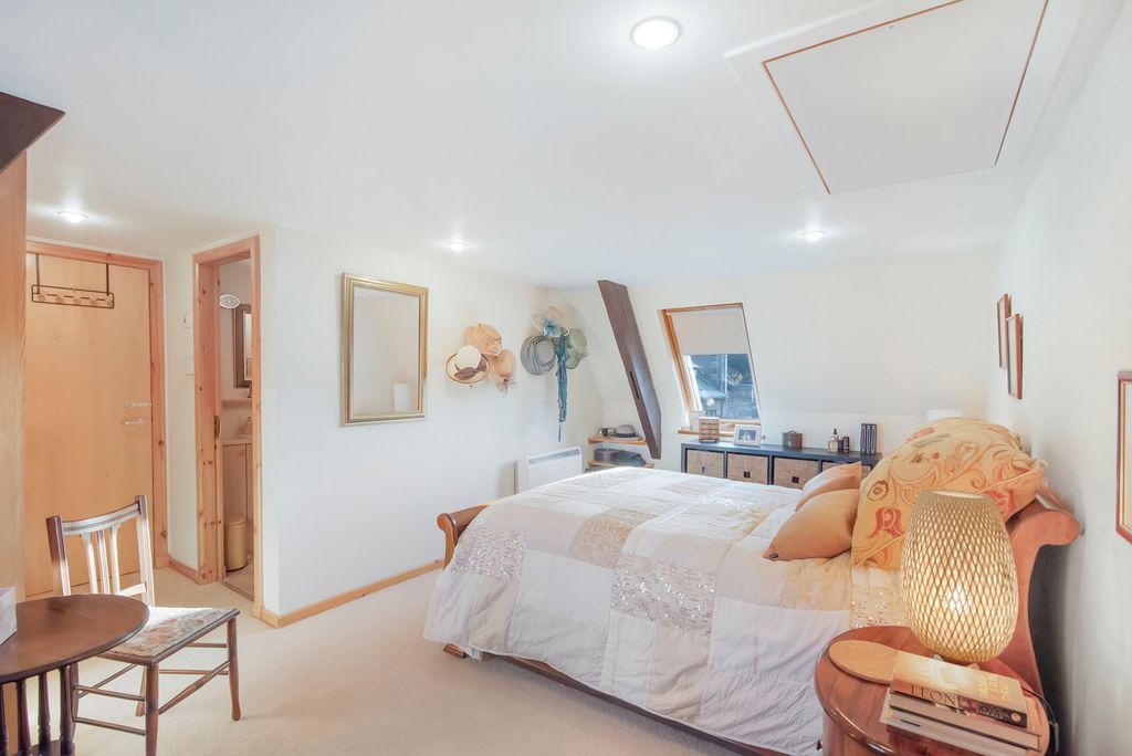 Additional image 23 of 2 bed flat for saleTay Street, Perth PH1