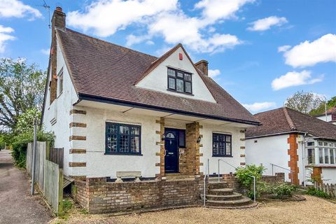 Tolmers Road, Cuffley EN6
