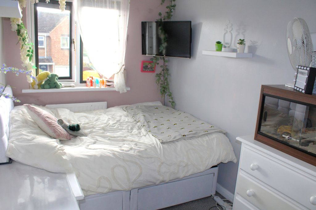 Additional image 9 of 4 bed semi-detached house for saleMaple Close, Brigg DN20