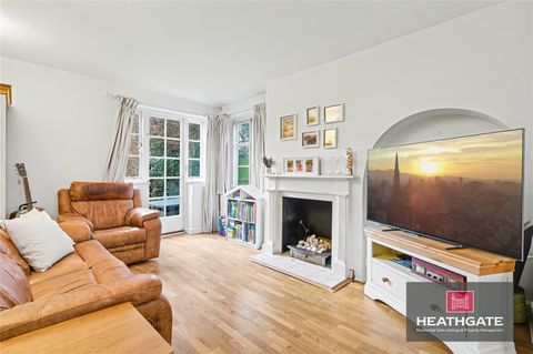 Addison Way, London NW11