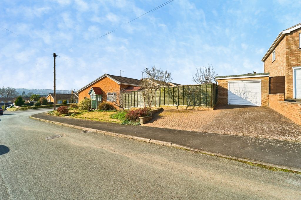 Additional image 2 of 3 bed semi-detached bungalow for saleOaklands, Bridgnorth WV15
