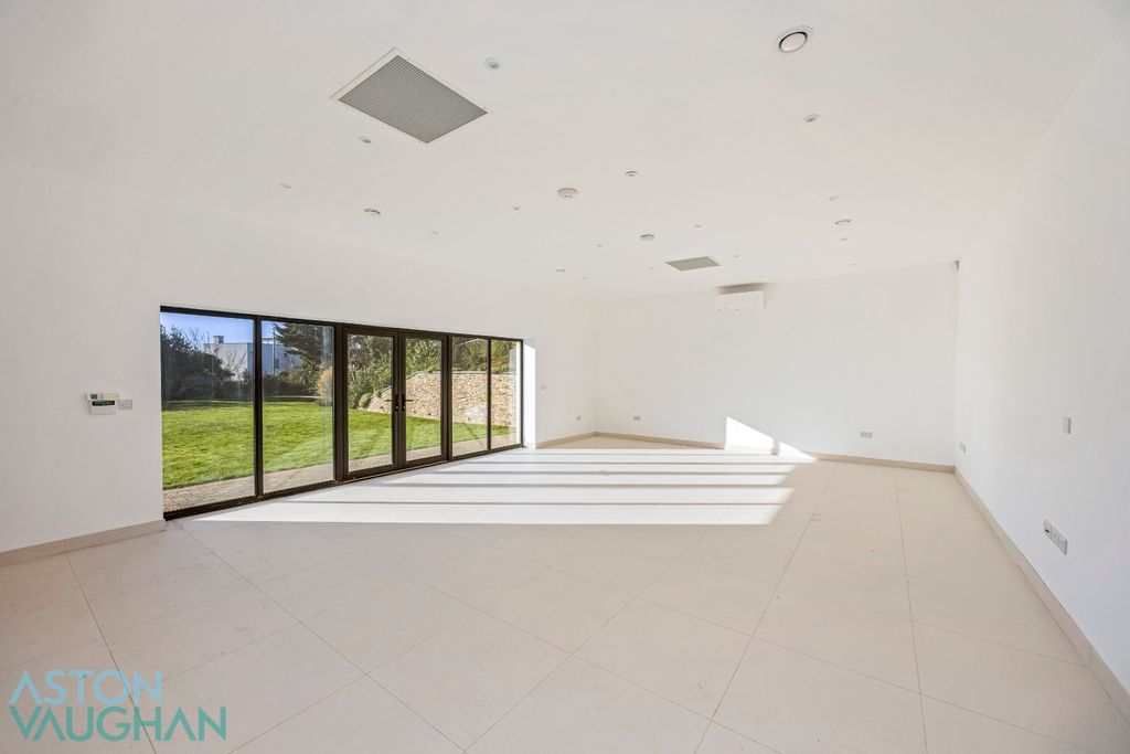Additional image 10 of 7 bed detached house for saleRoedean Heights BN2