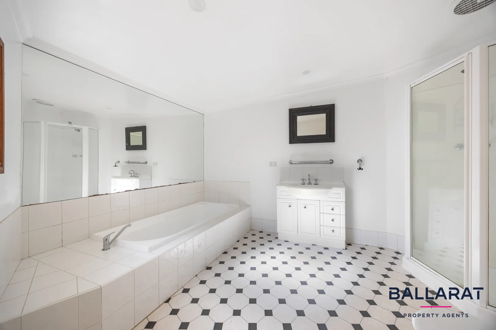 Additional image 8 of 403 Armstrong St S, Ballarat Central VIC 3350