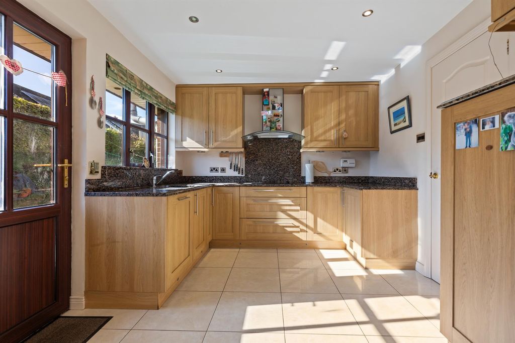 Additional image 11 of 4 bed detached house for sale16 Rowallane Dale, Saintfield BT24