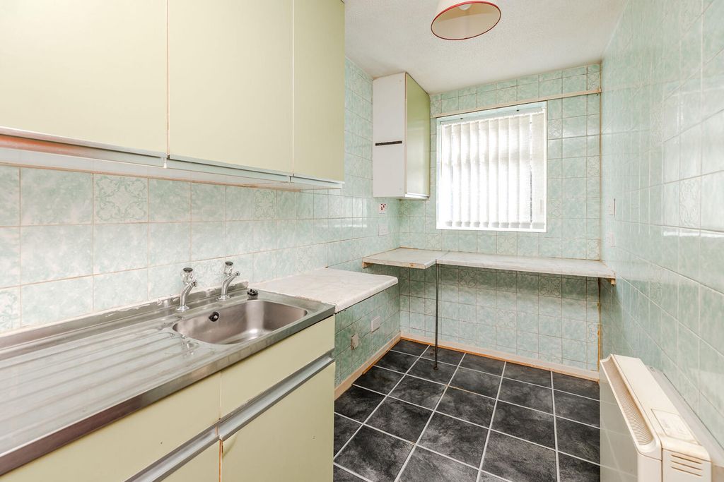 Additional image 3 of 1 bed flat for saleCrofton Way, Newcastle Upon Tyne NE15