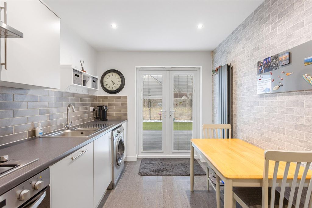 Additional image 9 of 3 bed semi-detached house for saleEast Cults Court, Whitburn EH47