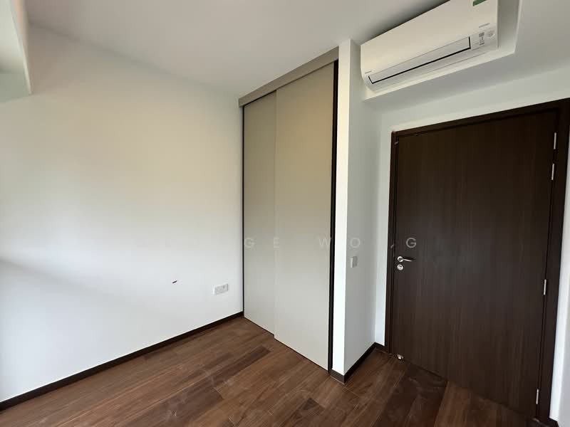 1 Pearl Bank photo 3