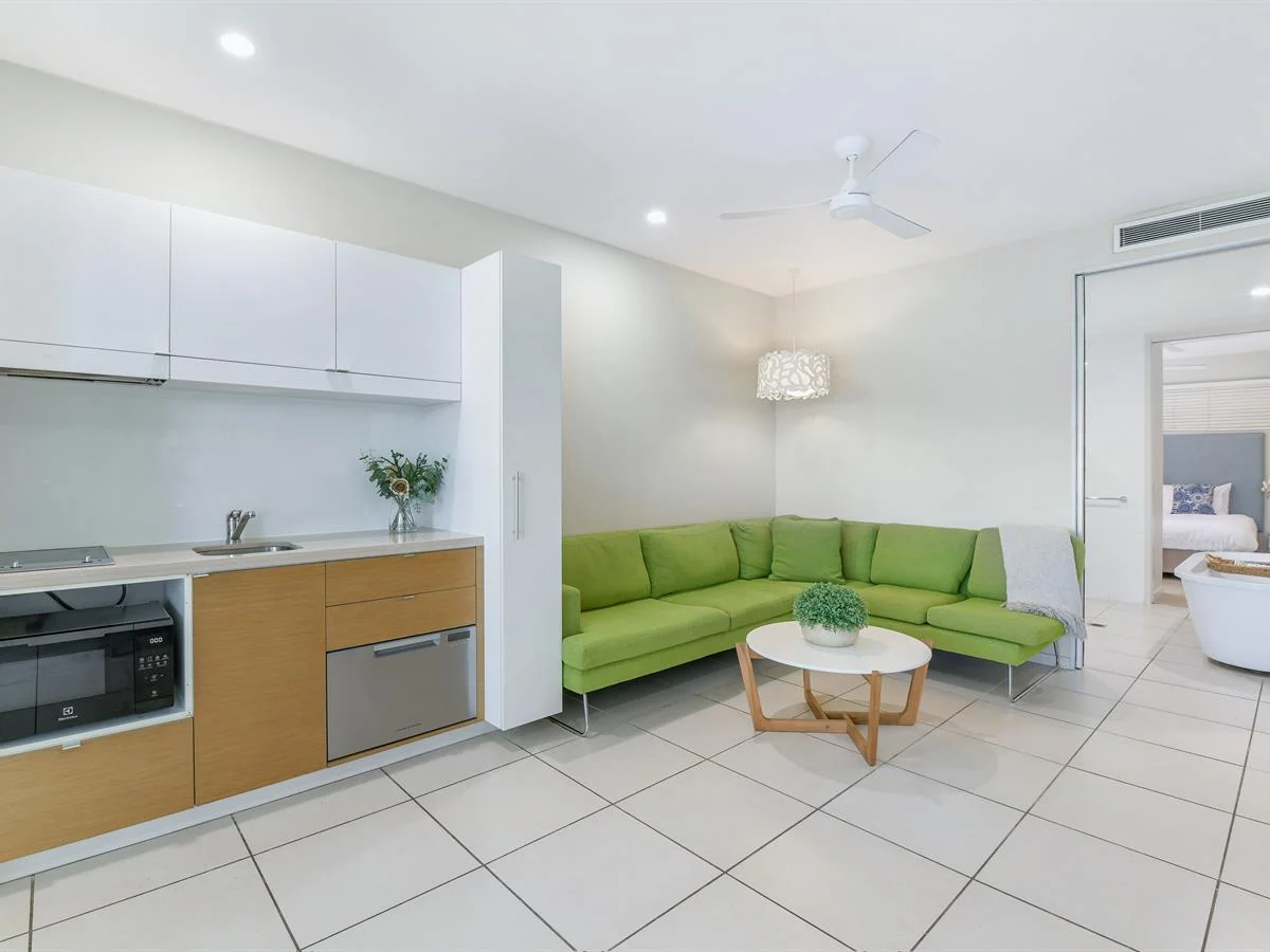 Additional image 4 of 2/199-201 Lake Street, Cairns North QLD 4870
