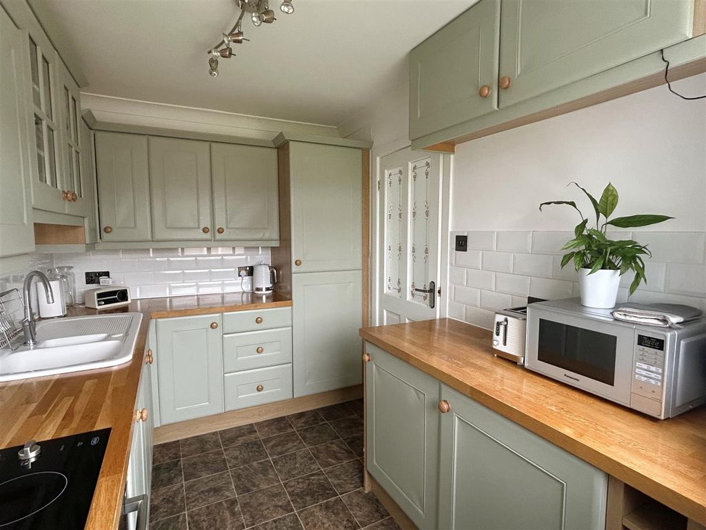 Additional image 6 of 2 bed flat for saleWest Bay, Bridport DT6