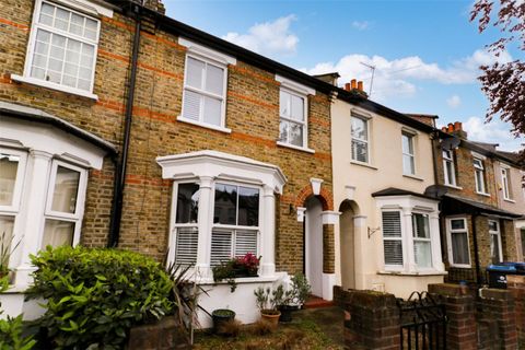 Bertram Road, Enfield, Middlesex EN1