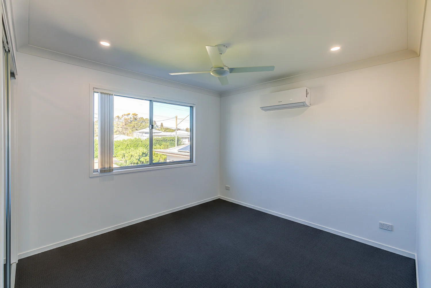 Additional image 5 of 1/147B South Station Road, Silkstone QLD 4304